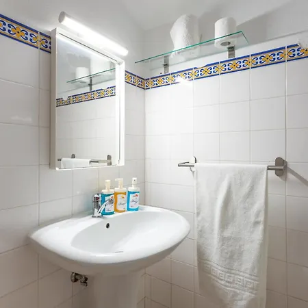 #197 Casa Gili 5br Family & Groups Holiday home Albufeira