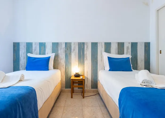 Holiday home #197 Casa Gili 5br Family & Groups Albufeira