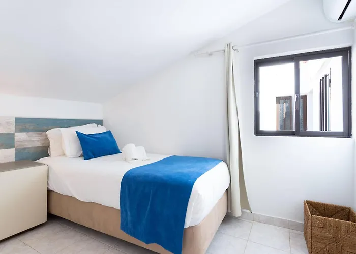 #197 Casa Gili 5br Family & Groups Holiday home Albufeira